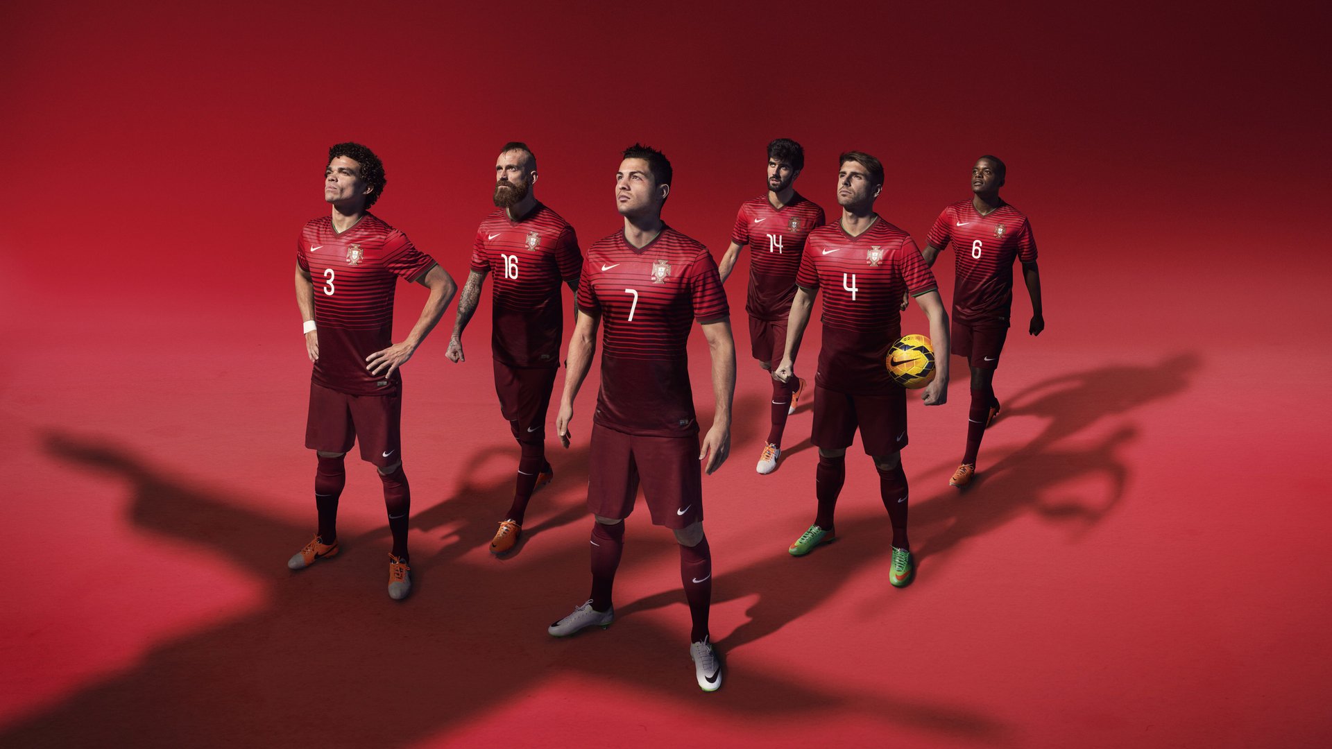 洪都拉斯击败英格兰，当斯通斯的存在感填满球场，足球在诉说另一种叙事