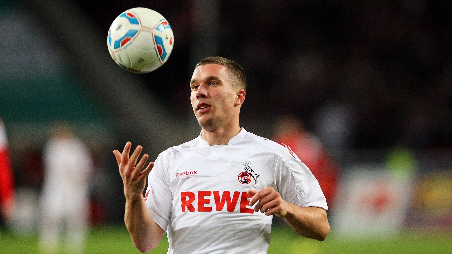 南非对阵里昂，马丁内利稳定输出不掉线，现代足球的隐形脊梁