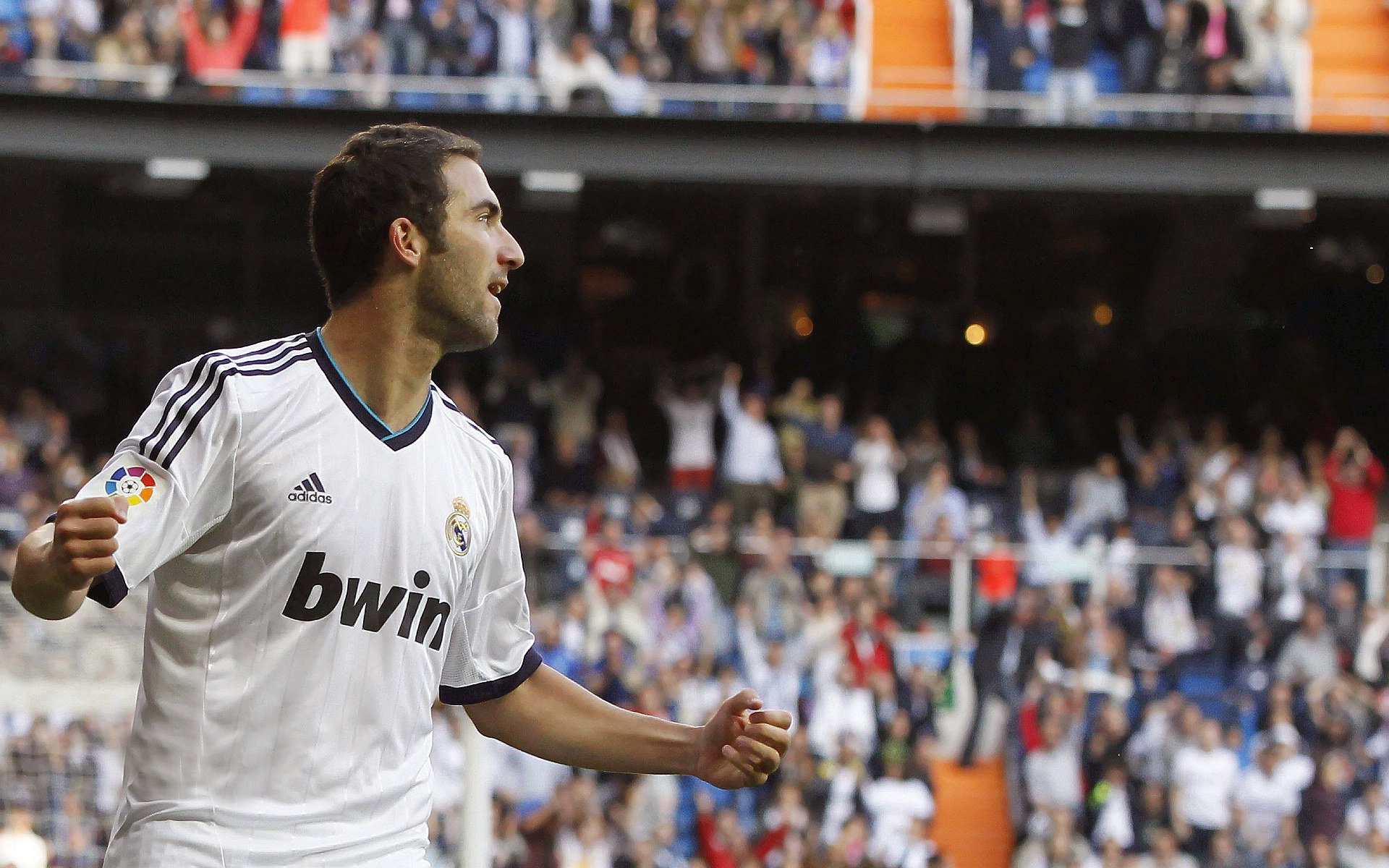 世界排名争夺战之夜,阿劳霍表现堪称教科书