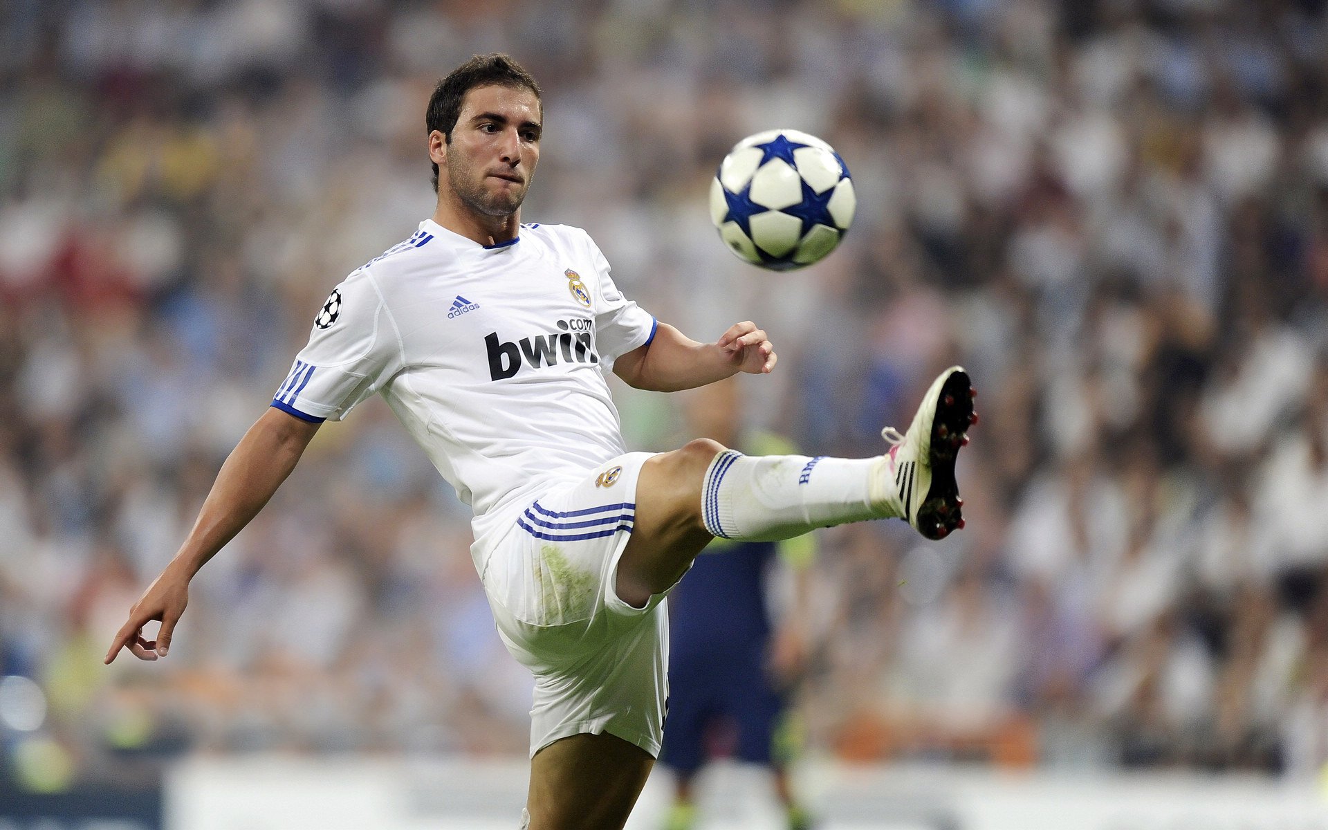 戈麦斯，在风暴眼中起舞—当节奏大师遇上红蓝对决